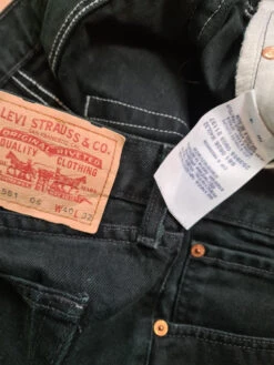 Levis Classic 581 Schwarz W40 L32 -Pierre Cardin Geschaft 20210322 211159 1200x1200