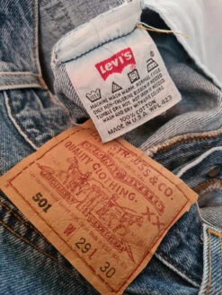 Rare! Vintage Levis Jeans 501-0193 Made In USA 1997 W29L30 -Pierre Cardin Geschaft 20220417 162926 1200x1200