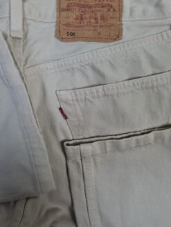 Vintage Levis Jeans 501 Made In USA 552 Weiß W34 L34 7 Vintage Levis Jeans 501 Made In USA 552 Weiß W34 L34 -Pierre Cardin Geschaft 20221024 010640 1200x1200