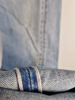 Rare! Vintage Levis Jeans 80s Red Line Selvedge Hellblau S-M 7 Rare! Vintage Levis Jeans 80s Red Line Selvedge Hellblau S-M -Pierre Cardin Geschaft 20221206 154711 1200x1200