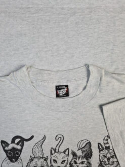 Vintage Screen Stars Shirt 80s Katzen Made In USA Single Stitched Grau XL 7 Vintage Screen Stars Shirt 80s Katzen Made In USA Single Stitched Grau XL -Pierre Cardin Geschaft 20221228 013629 1200x1200